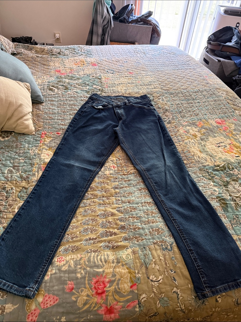 Classic Women's Boyfriend Jeans in Dark Blue